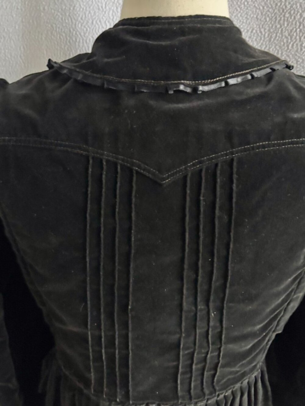 Szeki Hungarian Transylvanian Handmade Folk Jacket with Peplum - Picture 7 of 13